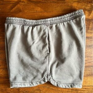 GAP Vintage Soft Dolphin Hem Shorts